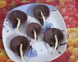 A picture of step 7 of Chocolate Diyas.