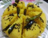 रवा ढोकळा (rava dhokla recipe in marathi) रेसिपी स्टेप 5 फोटो 