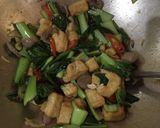 Foto langkah ke 4 dari resep Cah Pakcoy Tahu.