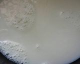 A picture of step 1 of Kesar pista kulfi.