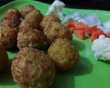 फ्लॉवर चे इन्स्टंट मनचुरीअन (cauliflower instant Manchurian recipe in marathi) रेसिपी स्टेप 4 फोटो 