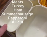 A picture of step 5 of Christmas lunchable snackle box.