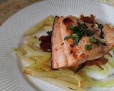 Foto del paso 5 de la receta: Salmón a lo Pobre en Mantequilla al Ajillo y Cilantro
