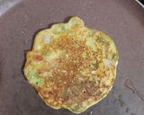 A picture of step 3 of Mix Veg Uttapam.