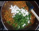 A picture of step 5 of Mughlai Paratha.