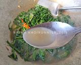 Foto langkah ke 4 dari resep 150. Tumis Selada Air.
