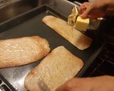 รูปขั้นตอนการทำที่ 4 ของ โรตีกรอบแป้งกากมะพร้าวเนยสด Crispy Roasted Coconut Pulp Roti