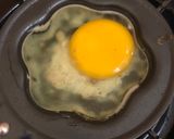 Foto langkah ke 3 dari resep Telur Lada Hitam.