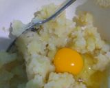 Foto langkah ke 3 dari resep Potato Pom Pom Keju.