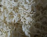 A picture of step 1 of Maggi.