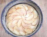 Foto del passaggio 6 della ricetta Torta di mele bassa e soffice