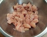 Selymes paradicsomos-gombás csirkeragu recept fázis 1 fotója