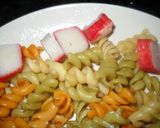 Foto del paso 4 de la receta: Kanikama en ensalada de fideos multicolores