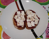 Foto del paso 2 de la receta: Tostadas con paté de aguacate & remolacha, champiñones y anchoas
