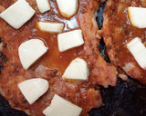 Foto del paso 8 de la receta: Matambrito a la pizza con papas rústicas sin tacc