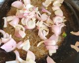 A picture of step 4 of Masala Okra.