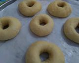 Foto langkah ke 5 dari resep Donat ceria.