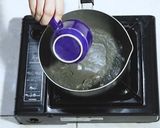 Foto langkah ke 1 dari resep Wadai Cincin khas Banjar simpel.