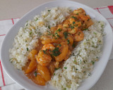 Foto del paso 6 de la receta: Langostinos al curry con orejones