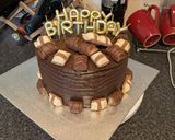 A picture of step 13 of Kinder bueno cake!.