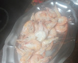 Foto del paso 1 de la receta: Bombones de langostinos crujientes con alioli express