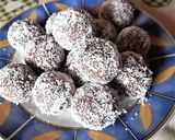 Klasszikus kókuszgolyó recept fázis 3 fotója