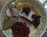 Foto langkah ke 1 dari resep Chilli Oil.