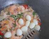 Foto langkah ke 5 dari resep Tauco Udang Telur Puyuh Jesslyn Orlane.