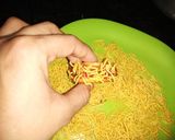 A picture of step 5 of Monaco biscuit sandwich.