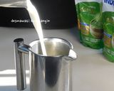 Foto langkah ke 1 dari resep Ube Matcha Latte.