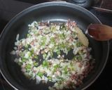 Foto del paso 2 de la receta: Arvejas compuestas con longaniza, arroz blanco y huevo frito