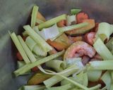 Foto del paso 1 de la receta: Crema de calabaza🎃, puerro y zanahoria🥕🥛🍲