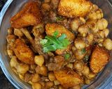 A picture of step 3 of Pindi chole.