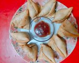 आलू के समोसे (aloo ke samose recipe in Hindi) रेसिपी चरण 6 फोटो