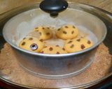 ভ্যানিলা এন্ড চকোলেট স্টাফড্  কুকিজ (vanilla and chocolate stuffed cookies recipe in Bengali) রেসিপির ধাপ 4 ছবি