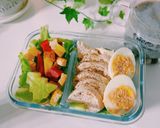 A picture of step 5 of Summer Chicken Breast Lettuce Salad.