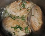 Foto del paso 3 de la receta: Pollo al verdeo y champiñones