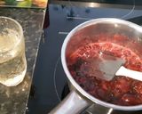 Une image de l'étape 2 de Bûche mousse noix de coco et insert fruits rouges.