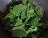 Foto langkah ke 5 dari resep Tumis Sawi Hijau Telur.