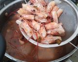 A picture of step 3 of Caldo Michi.