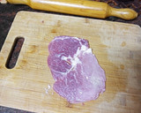 Foto del paso 1 de la receta: Flamenquines con papas fritas y ensalada