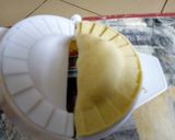 A picture of step 6 of Meat pie.