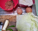 Foto langkah ke 1 dari resep Martabak Telor Pizza.