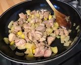 Une image de l'étape 7 de Porc sauté au citron confit,oignon et marinade.
