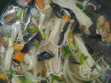 Sup Segar 3 Jamur (enoki, merang, dan kuping)