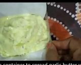 A picture of step 3 of Garlic butter made at home.