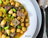 Foto del paso 8 de la receta: Potaje de garbanzos con hígado al ajillo y edamame