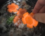 รูปขั้นตอนการทำที่ 3 ของ 🍲ต้มจืดหมูผักหลากสี 🥕🥬🍄
