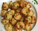 Foto langkah ke 4 dari resep Cucur Bawang Sosis.