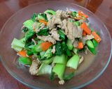 รูปขั้นตอนการทำที่ 5 ของ ผัดผักรวมหมูหมัก